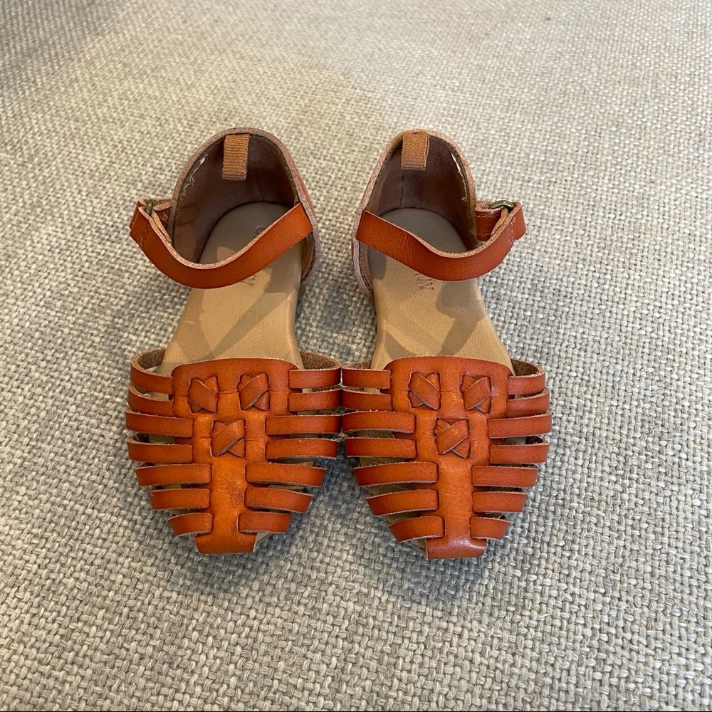 Old Navy Sandals Size 6